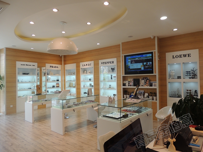 眼鏡展柜，金佰意為您量身定制