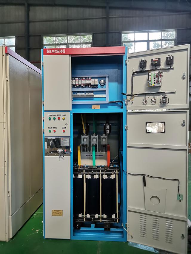 XGN-系列高壓電機(jī)綜合啟動(dòng)柜 XGN-系列高壓電機(jī)綜合啟動(dòng)柜
